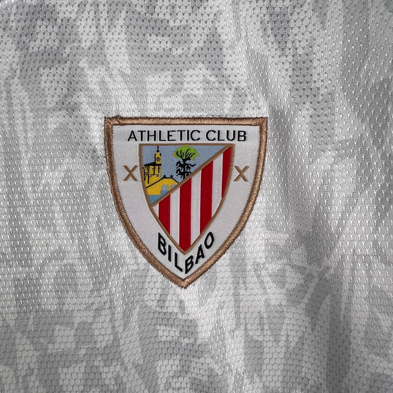 camisa-atletico-club-bilbao-away-23-24-branca-vermelho-castore-guruzeta