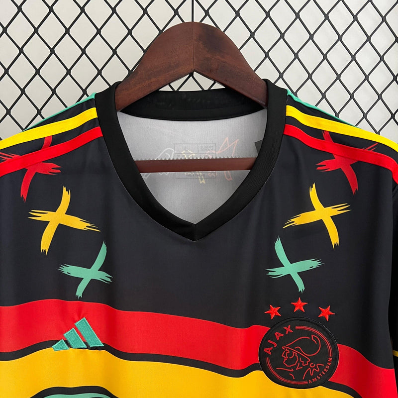 camisa-ajax-concept-edição-especial-bob-marley-adidas-reggae-preta-vermelha-verde-amaralo-peace-torcedor-23-24-Brian-Brobbey -gola-v