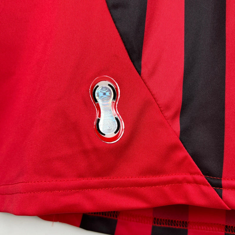 camisa-ac-milan-manga-longa-retro-I-titular-vermelho-preto-2007-2008-polo