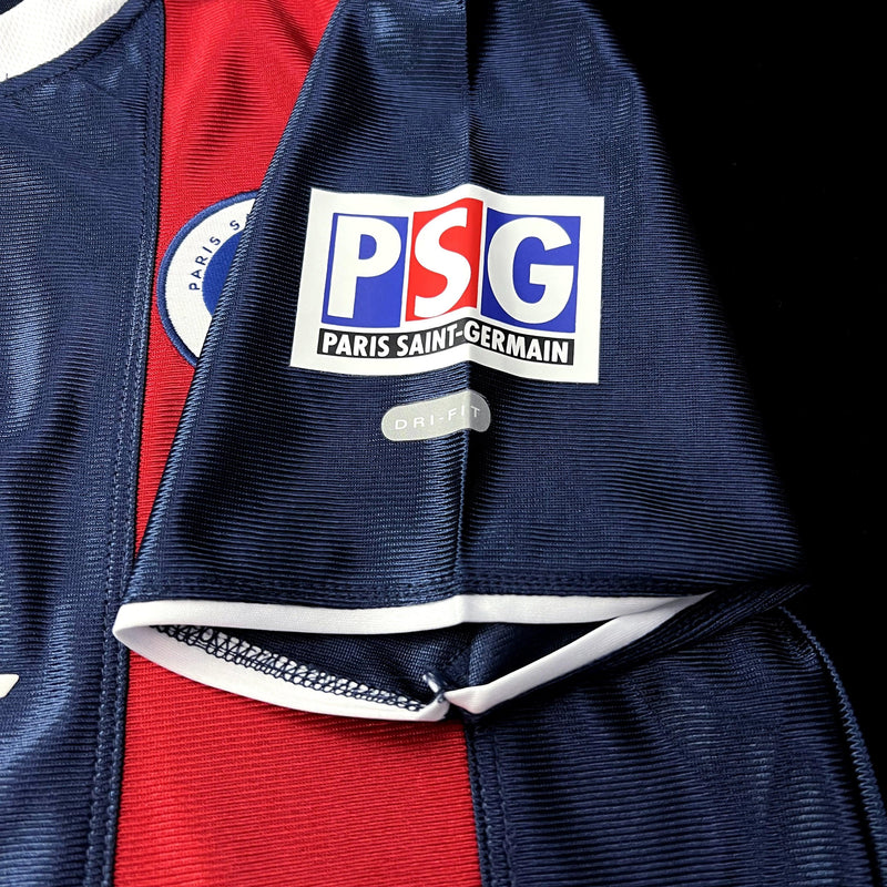 camisa-paris-saint-germain-titular-retrô-2001-2002-titular-azul-vermelho-branco-gola-polo-ronaldinho-gaúcho-PSG-dri-fit