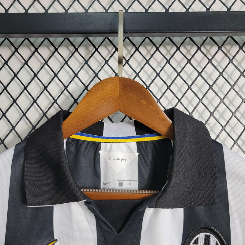 Camisa Juventus Retrô I Titular 2014/15