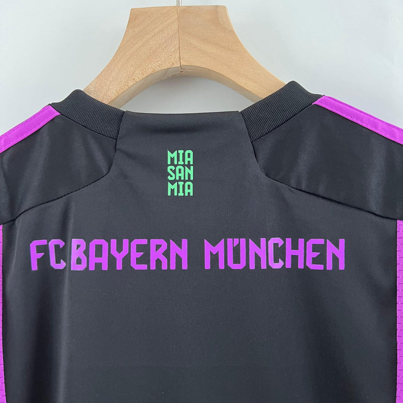 Conjunto Infantil Bayern De Munique Away 23/24 - Futebol