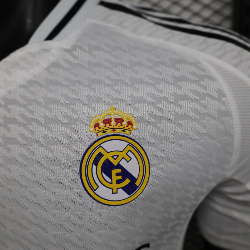 Camisa Titular Real Madrid Home 24/25 Versão Jogador/ Versão Torcedor Branco Preto - Edição 24/25 Vini Jr Kyllian Mbappé Endrick - Adidas