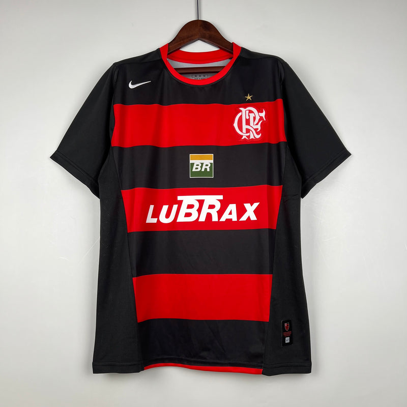 camisa-flamengo-titular-I-retrô-2002-adriano-lubrax-vermelho-preto-gola-redonda-manga-curta-bordado