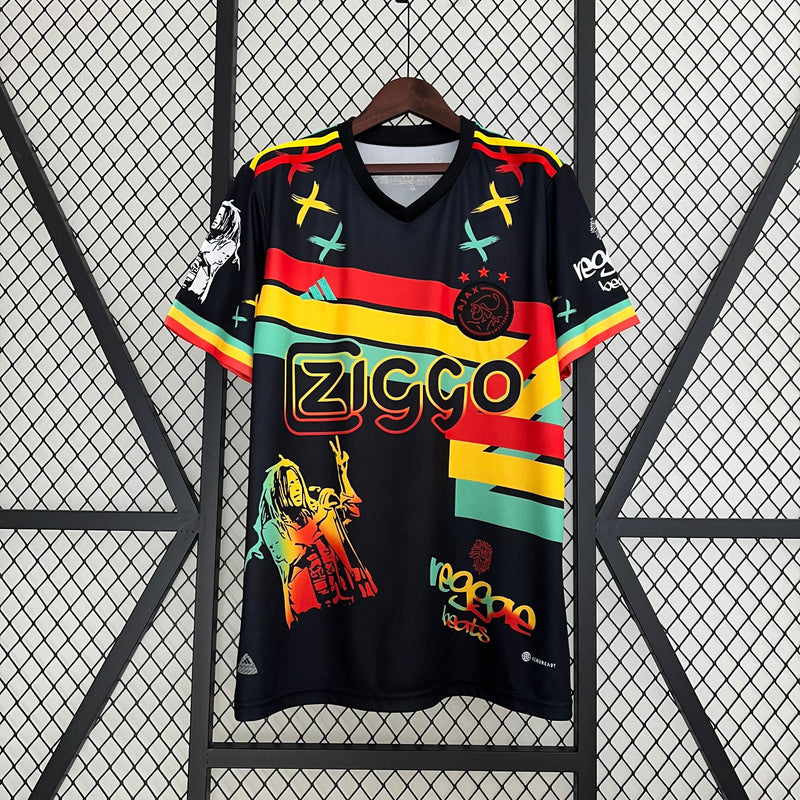 camisa-ajax-concept-edição-especial-bob-marley-adidas-reggae-preta-vermelha-verde-amaralo-peace-torcedor-23-24-Brian-Brobbey