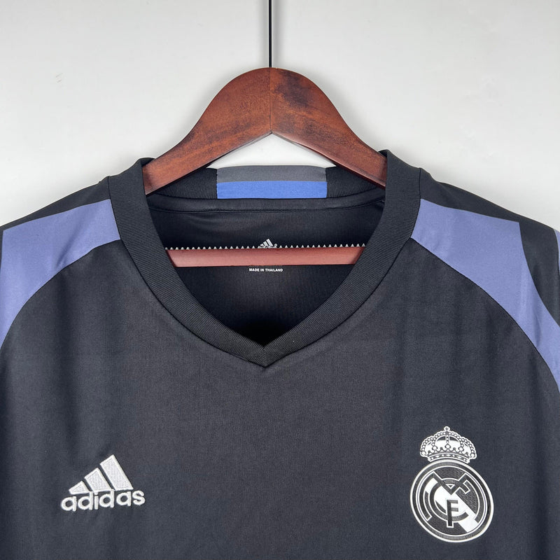 camisa-real-madrid-2016-2017-away-preta-cinza-bordado-gola-v