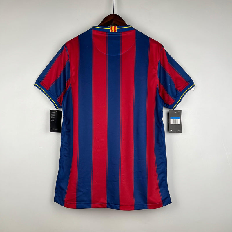 camisa-do-barcelona-2006-2007-retrô-grená-azul-gola-v-amarela-messi-xavi-iniesta-busquets-pique-uniforme-1-I-manga-curta-costas