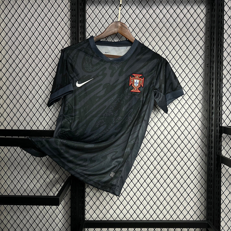 camisa-portugal-goleiro-24-25-preto-cinza-nike-versao-torcedor-bordado