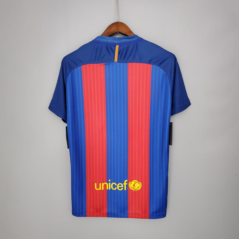 camisa-barcelona-2016-2017-titular-oitavas-de-final-neymar-messi-sergio-roberto-gola-v-vermelho-azul-listrado-bernabeu