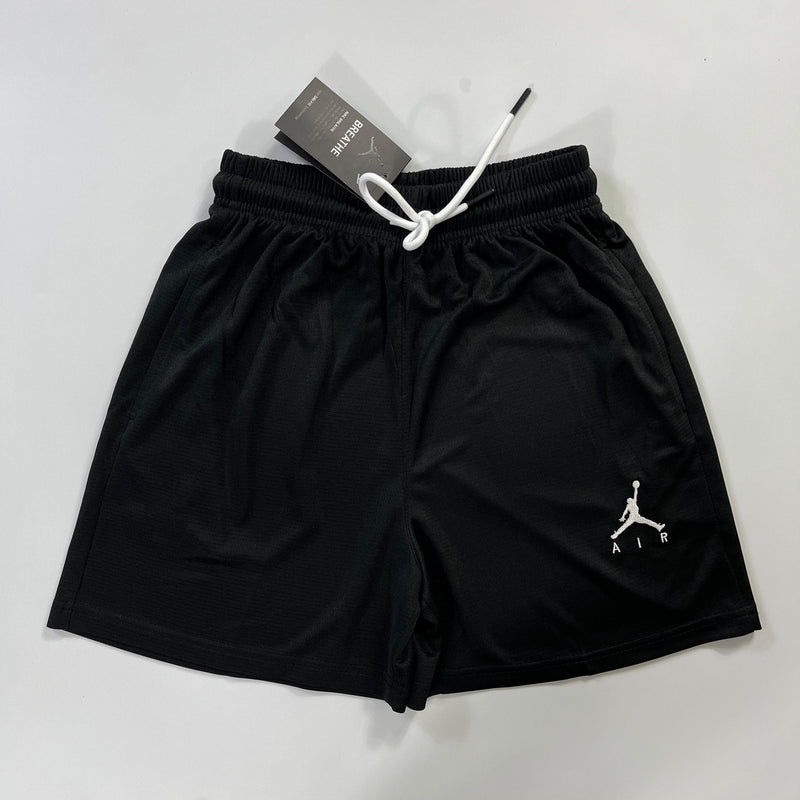 Shorts Academia Jordan Preto/Branco Bolso