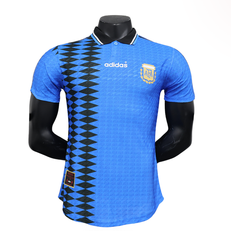 Camisa Argentina II Away Retrô Adidas 1994 - Uniforme Retrô Versão Jogador Azul Polo Preta Branca Azul - Seleção Argentina Messi