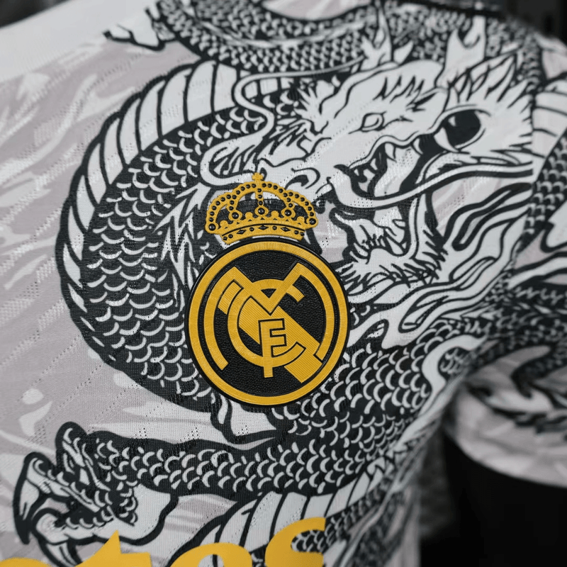 Camisa Real Madrid Concept 2024/2025 Versão Jogador Branco Amarelo Cinza Preto - Edição Concept com Tema do Dragão - Adidas