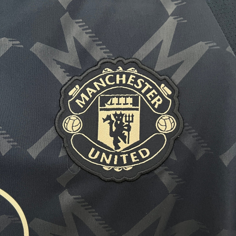 Camisa Manchester United II Reserva 24/25 Versão Torcedor Azul Preto Visitante Away