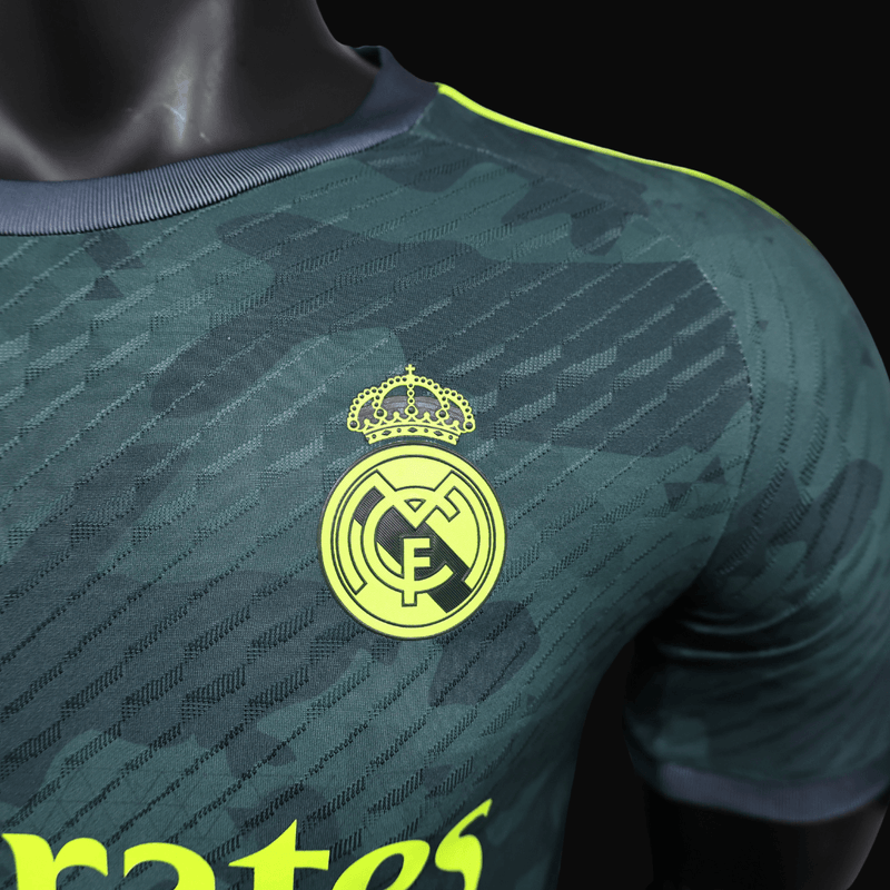 Camisa Real Madrid Concept 2024/2025 Versão Jogador Camuflada Verde Preto Militar - Adidas