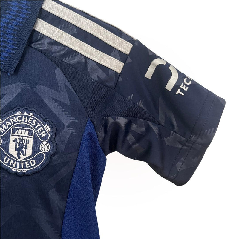 Conjunto Infantil Manchester United II Reserva Away 24/25 Versão Torcedor Azul Preto Branco - Adidas Kit de Futebol Infantil 2024/2025