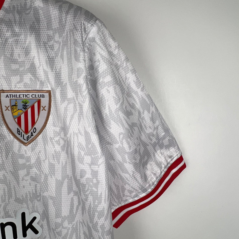 camisa-atletico-club-bilbao-away-23-24-branca-vermelho-castore-guruzeta