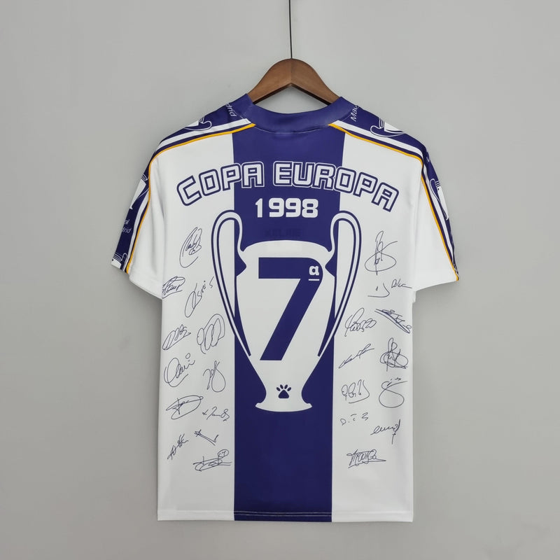 camisa-real-madrid-champions-7-branco-azul-dourado-teka-kelme-1997-1998-gola-redondo-roberto-carlos-seedorf-assinaturas-autógrafos-bordado-costas