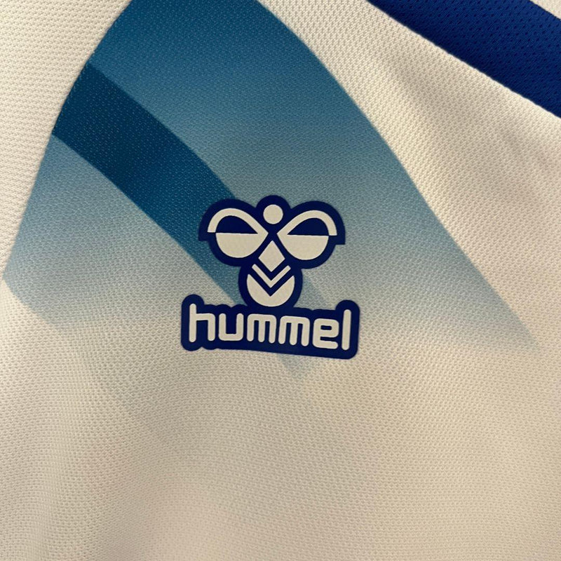 Kit Infantil de Futebol Tenerife Home 24/2025 Versão Torcedor Branco Azul - Hummel - Laliga Hypermotion