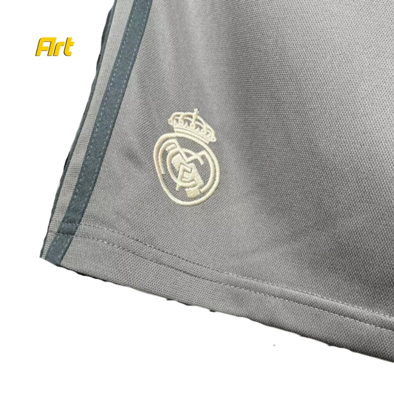 Shorts Real Madrid Third 2024/25 Adidas - Versão Torcedor Cinza