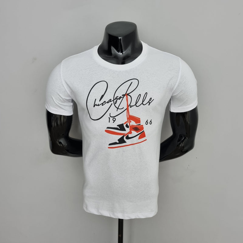 Camiseta Esportiva Nike Chicago Bulls