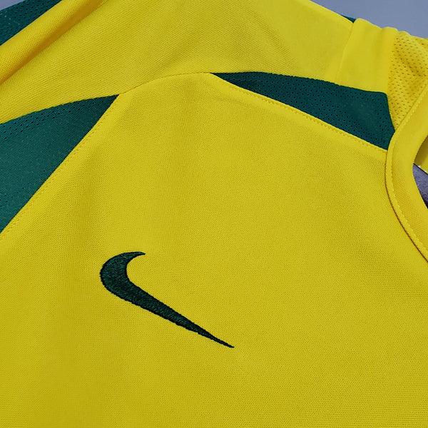 camisa-brasil-retrô-2002-I-titular-retro-02-ronaldo-campeão-do-mundo-copa-amarelo-ronaldinho-verde