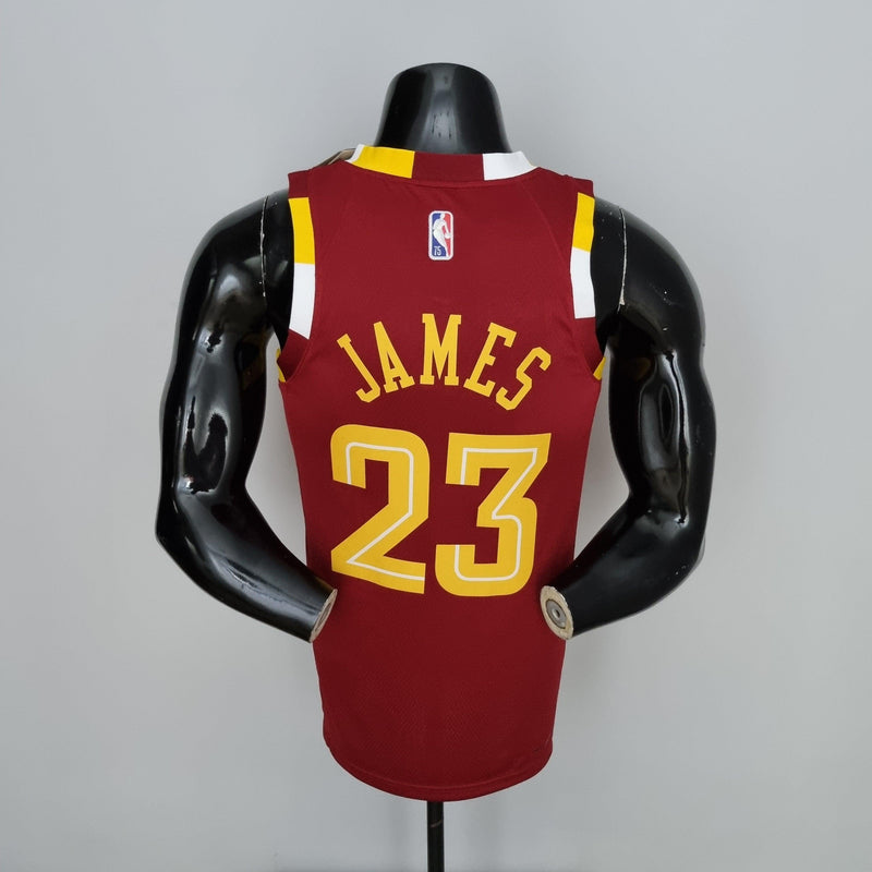 camisa-regata-de-basquete-manequim-preto-cleveland-cavaliers-vermalha-manga-amarelo-branco-vermelho-23-james-diamond-75-anos-nba-versao-torcedor