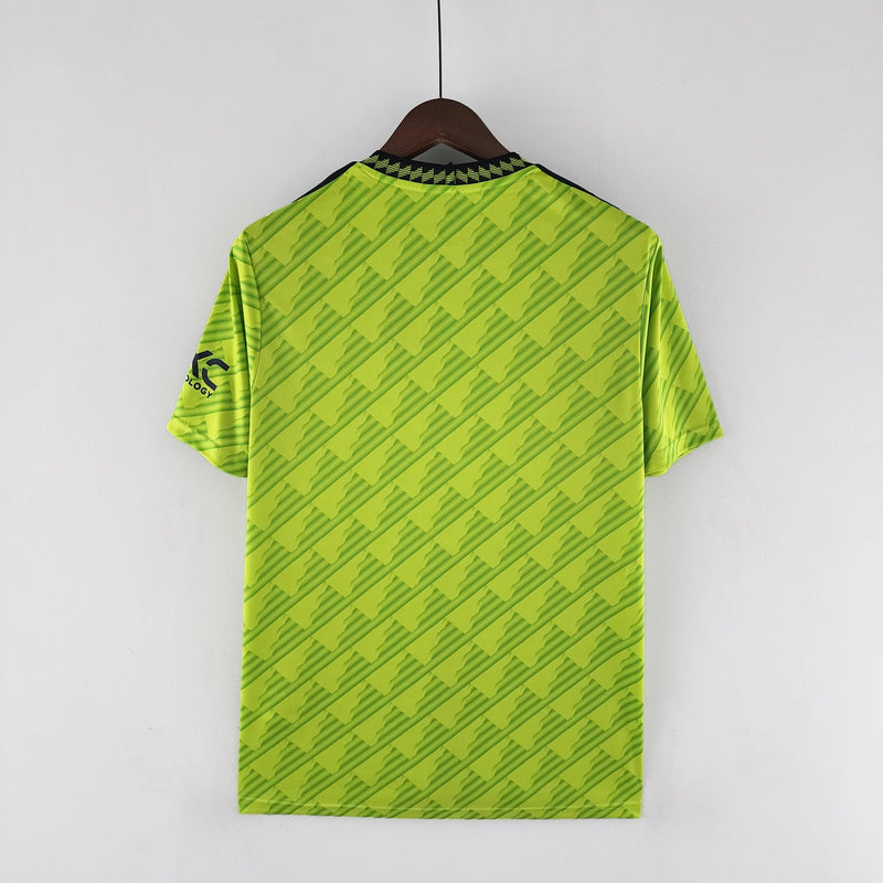 camisa-manchester-united-III-third-verde-22-23-gola-detalhada-teamviewer-terceiro-adidas-costas-simbolo-bordado