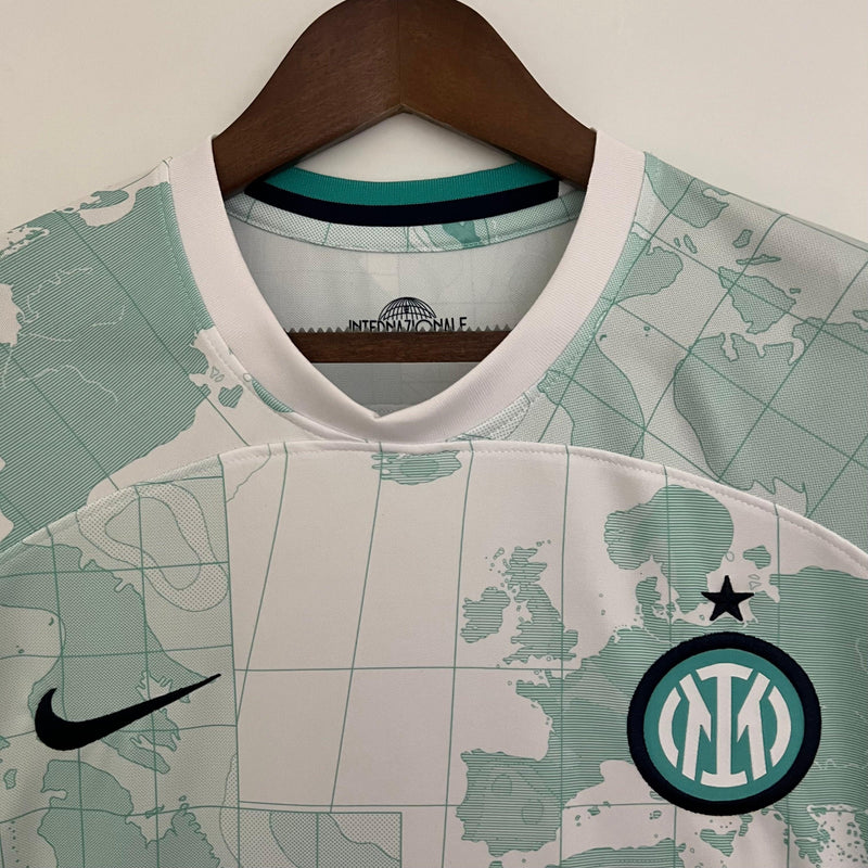 camisa-inter-de-milao-nike-torcedor-23-24-mapa-mundial-lautaro-martínez-salcedo-cuadrado-