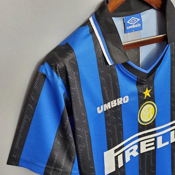 camisa-inter-de-milão-I-titular-97-98-retrô-preto-azul-listrado-home-clássica-internazionale-ronaldo-fenômeno-gola-polo-pirelli