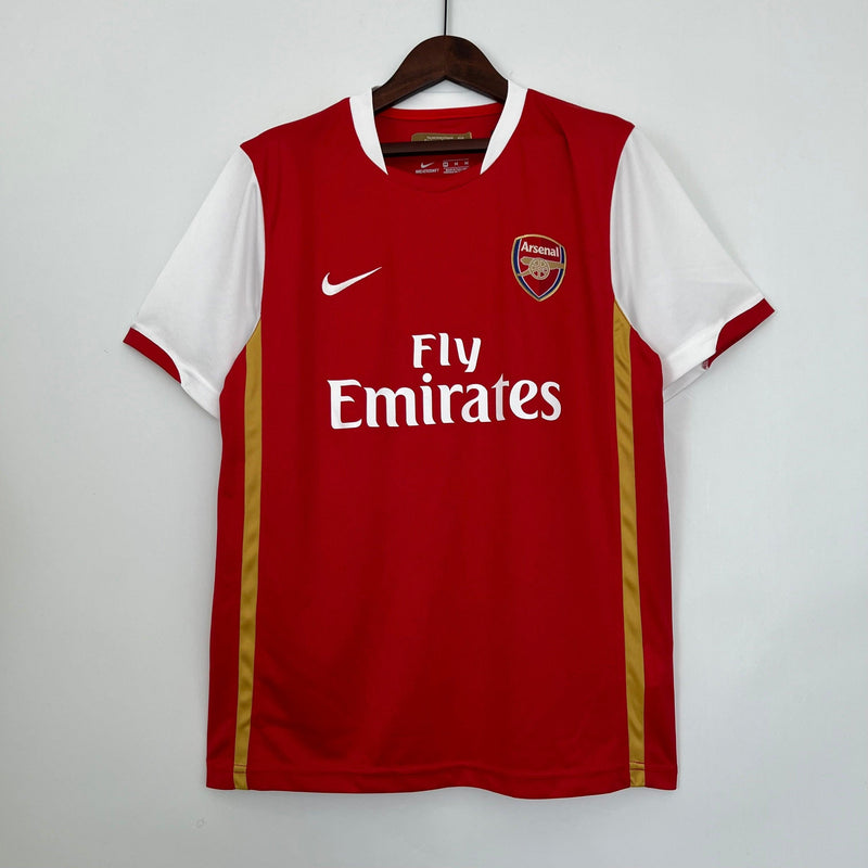 camisa-arsenal-retrô-2006-2008-titular-vermelha-manga-curta-branca-dourado-detalhe