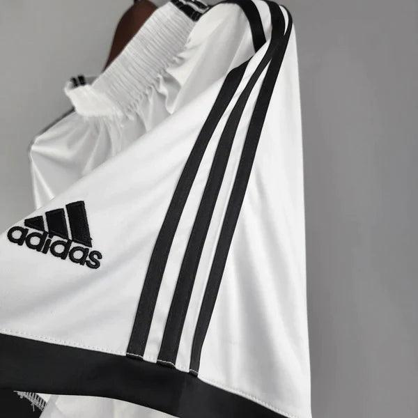 Shorts Juventus Adidas 2023/24 Preto e Branco