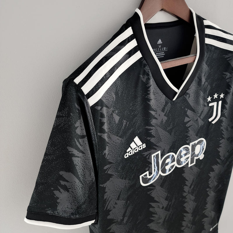 camisa-juventus-away-adidas-22-23-branco-frete-gratis-jeep-kaio-jorge-bonucci-preto-branco