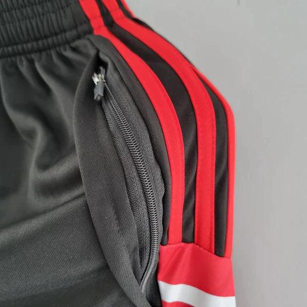 Shorts Bayern de Munique Adidas Training 2022/23