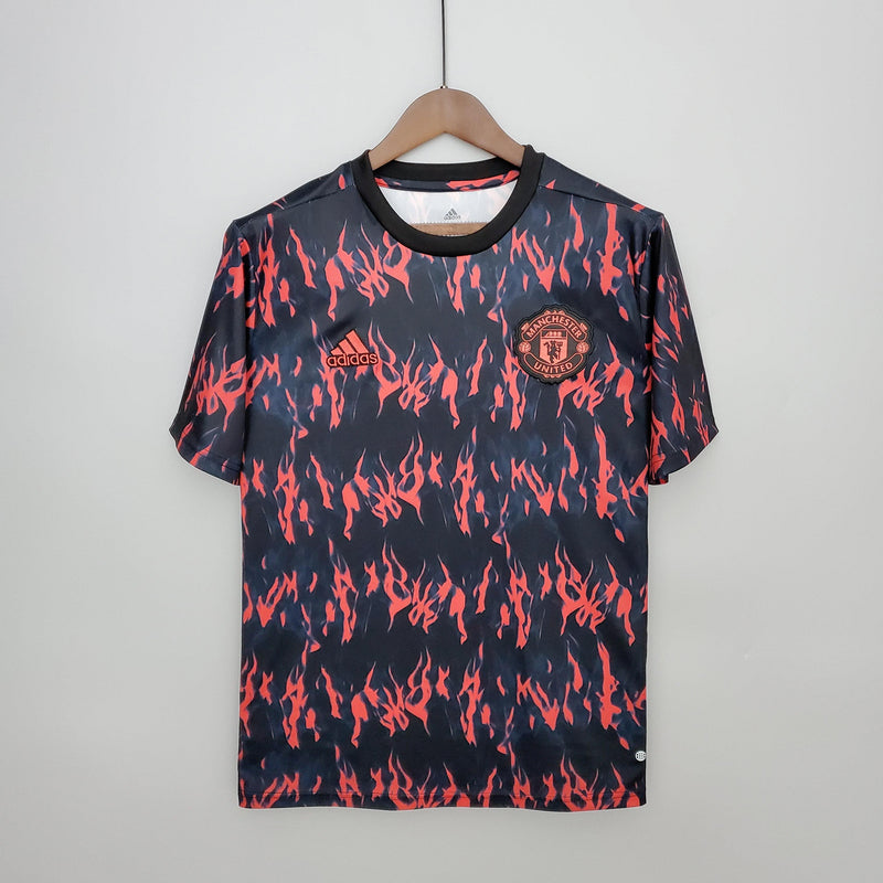 camisa-manchester-united-fogo-fire-preta-vermelho-bordado-torcedor-manga-curta-22-23