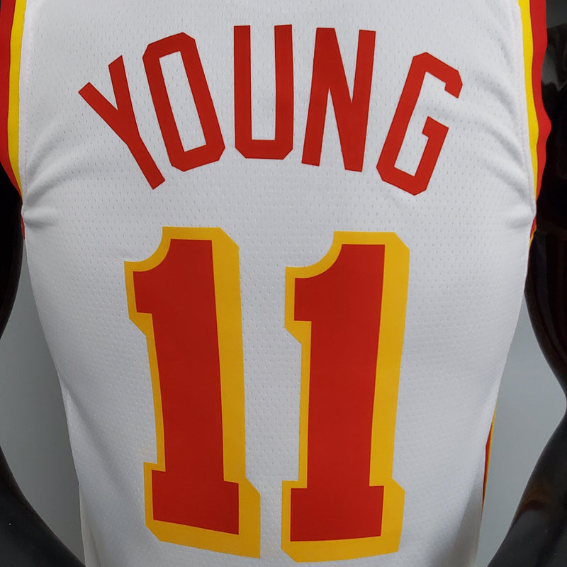 regata-de-basquete-atlanta-hawks-young-11-branca-laranja-amarelo