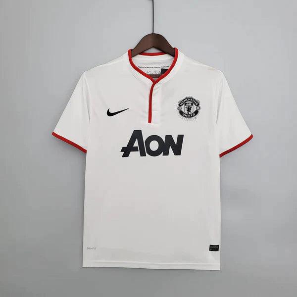 camisa-manchester-united-away-branca-vermelha-aon-nike-preto-gola-y-2013-2014-rooney-evra-van-persie-manga-curta-fundo-branco