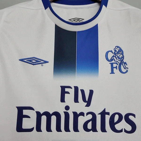 camisa-chelsea-retrô-2003-2005-branco-azul-umbro-gola-azul-branca-cabide-uniforme-reserva-away-II-premiere-league