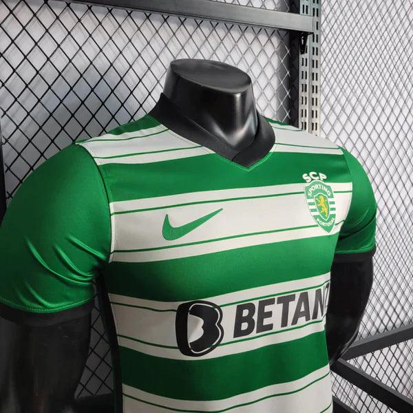 camisa-sporting-lisboa-versão-jogador-22-23-verde-branco-listrado-gola-V