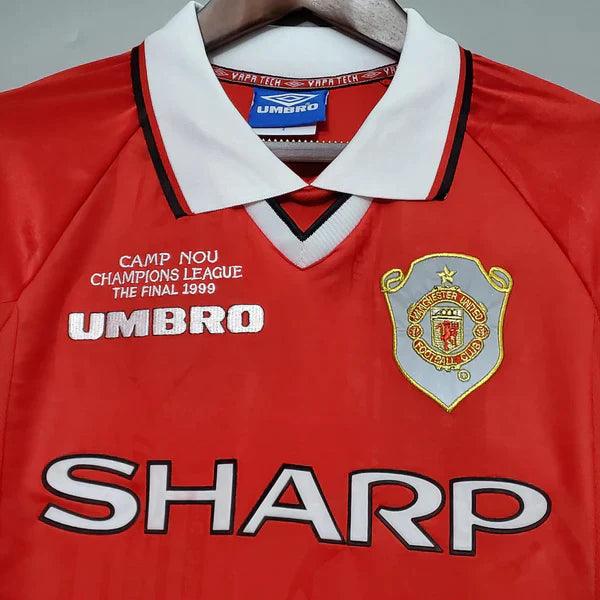 camisa-manchester-united-manga-longa-retrô-gola-polo-branca-umbro-sharp-bordado-punho-preto-detalhes