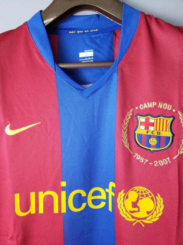 camisa-barcelona-manga-longa-2008-2009-I-titular-azul-grená-frio-messi-xavi-iniesta-puyol-2008-2009-versão-torcedor-times-espanhol-zoom-peito
