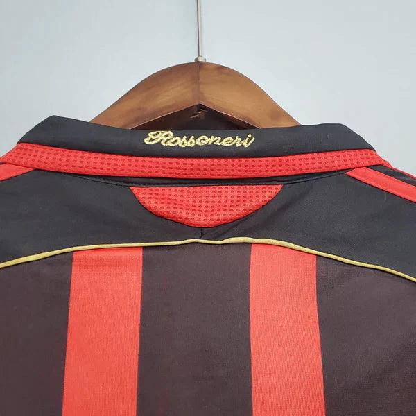 camisa-ac-milan-titular-retrô-I-rossoneri-vermelho-preta-detalhe-dourado-bwin-gola-polo-22-kaká-2006-20070-climacool-manga-curta-listrada-inzaghi-pirlo-seedorf-nesta-costas-atras