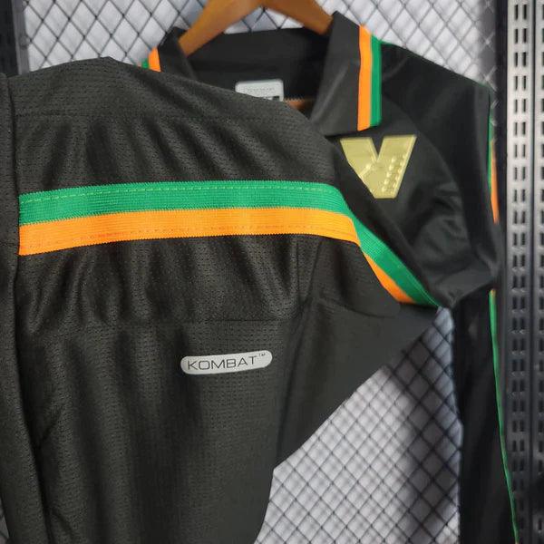 camisa-manga-longa-venezia-titular-I-22-23-preto-verde-laranja