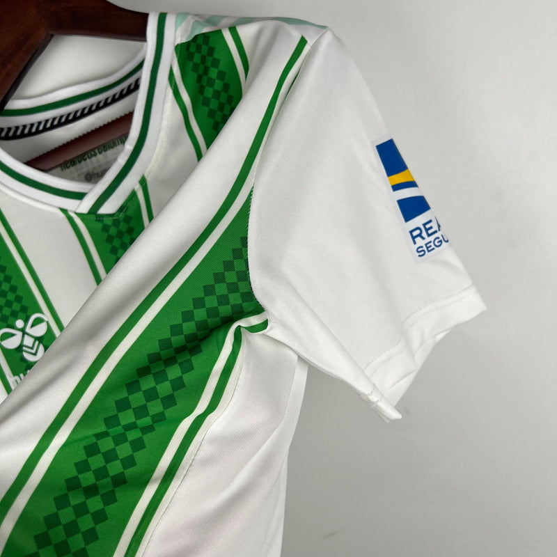 Camisa Real Betis Home Hummel - Versão Torcedor 23/24 Verde e Branca Listrada