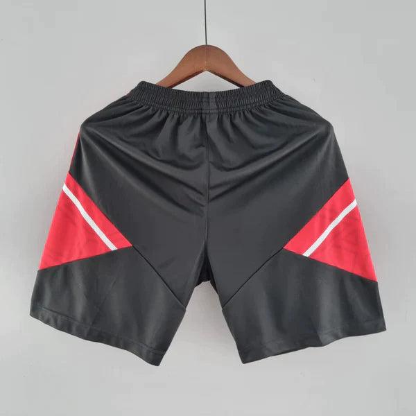 Shorts Bayern de Munique Adidas Training 2022/23