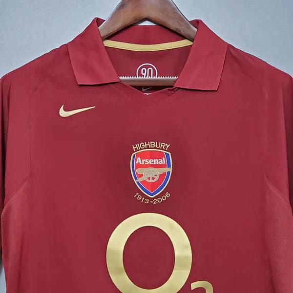 camisa-arsenal-titular-I-2005-06-vermelho-branco-thierry-manga-curta-branca-gunners-retro-retrô-vinho