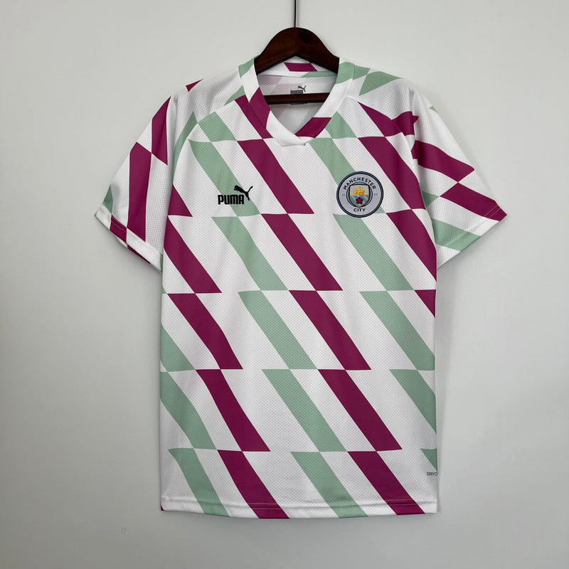 camisa-manchester-city-away-branco-roxo-gola-v-23-24-branco-roxo-verde-versão-torcedor-puma