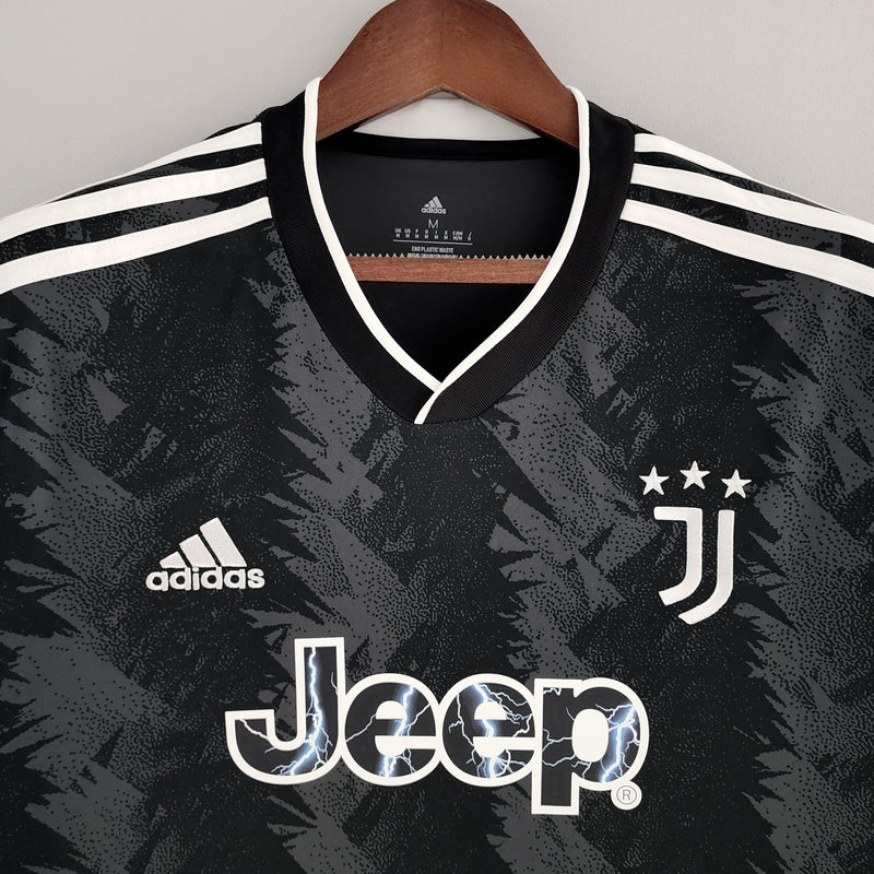 camisa-juventus-away-adidas-22-23-branco-frete-gratis-jeep-kaio-jorge-bonucci-preto-branco