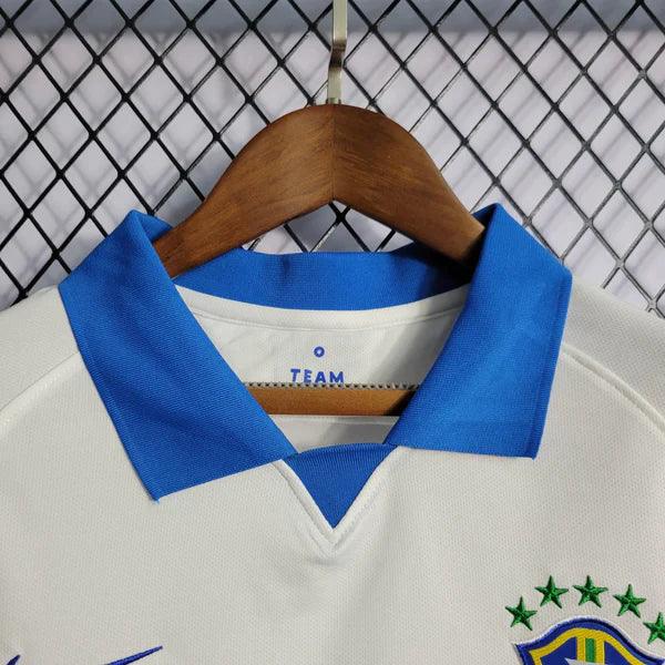 Camisa Feminina Brasil Nike 2019/20 Branco com Gola Azul